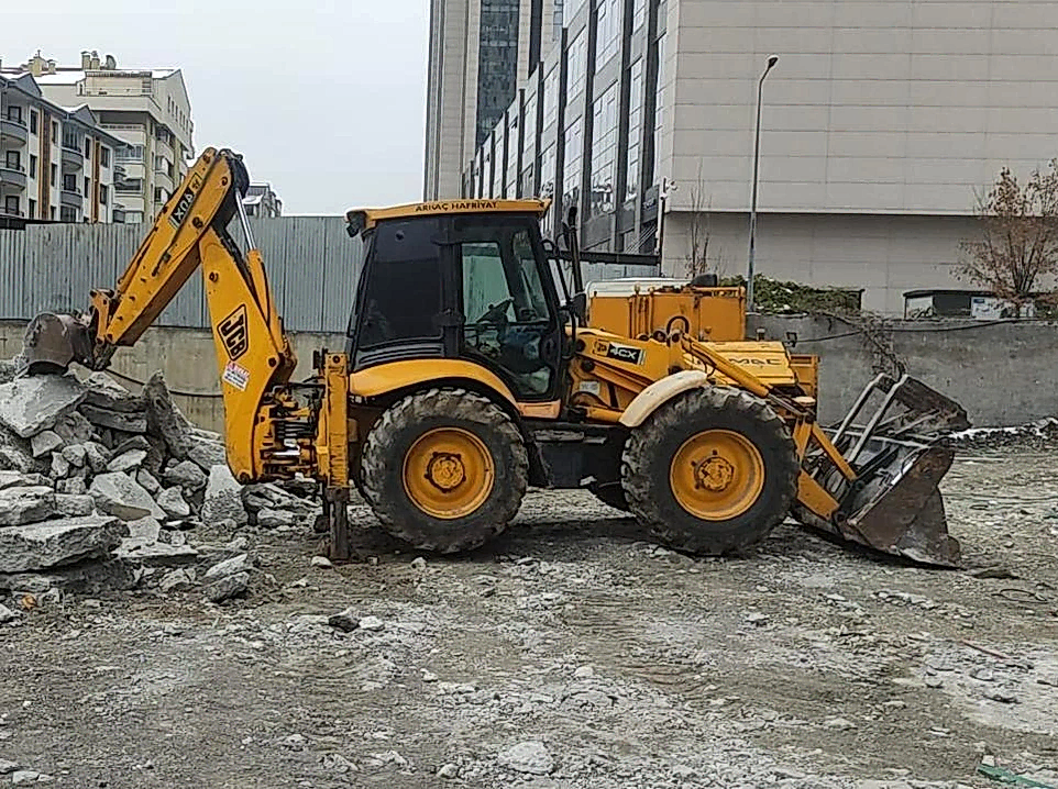 Gazi Mah Kazıcı Yükleyici Kiralama