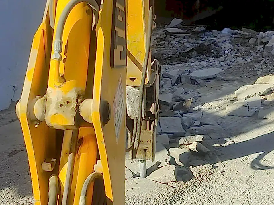 Gazi Mah Beton Kırma